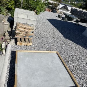 ピザ窯 土台の上に乗せる台座写真