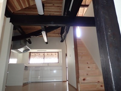 リフォームで実現する「古民家再生」：思い出を未来へ繋ぐ住まいづくりのサムネイル